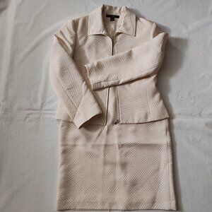 Louben Skirt suit Jacket and Pencil Skirt SZ 4, Cream color